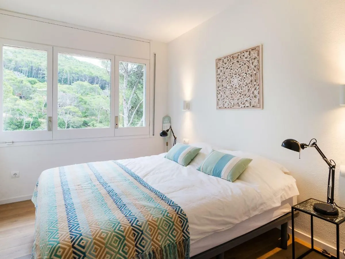 Apartamento La Vie En Rouge Sa Riera Duplex, Private Parking Begur